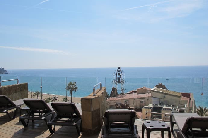 Metropol Hotel, General view