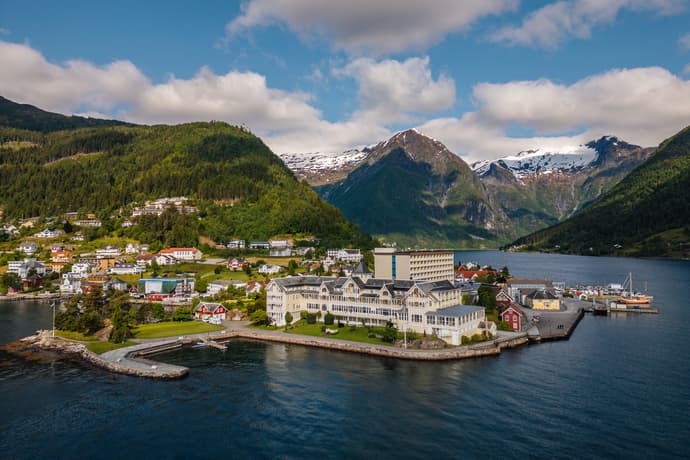 Kviknes, General view