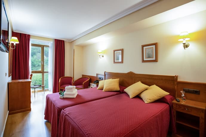 Ciudad de Cangas de Onis, General view