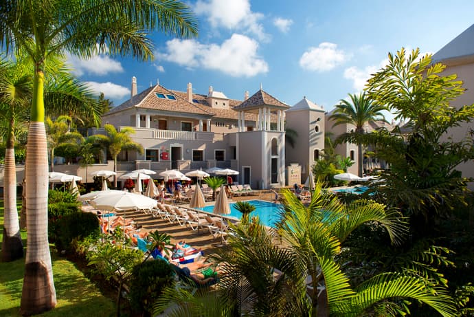 Marylanza Suites & Spa, General view