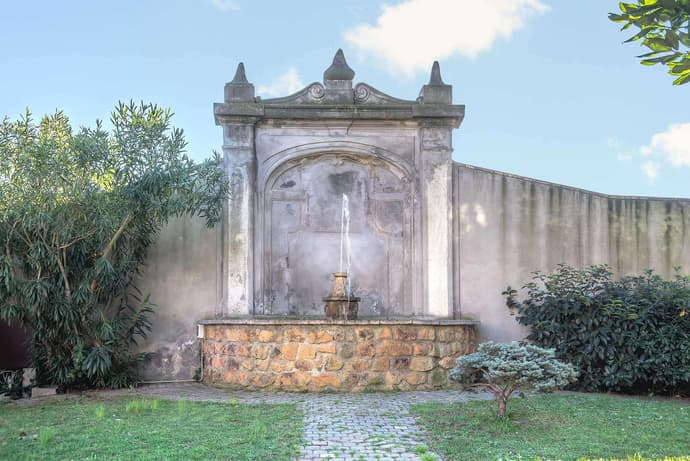 Occidental Aurelia, General view