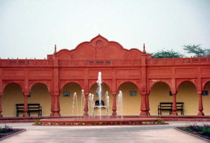 Gaj Kesri, General view