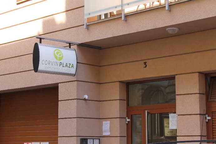 Corvin Plaza Apartments & Suites, General view