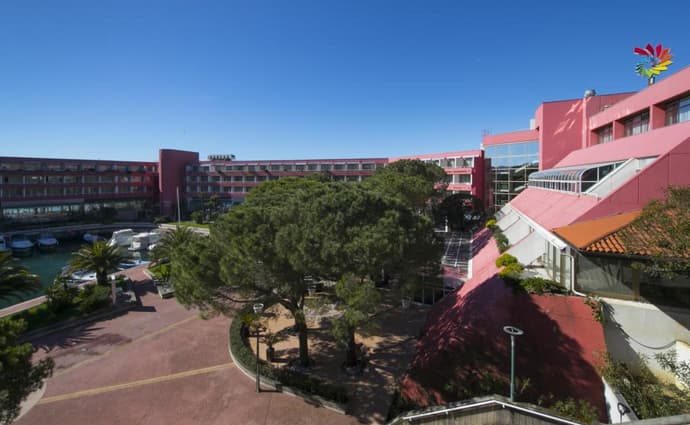 Vile Park Hotel, General view