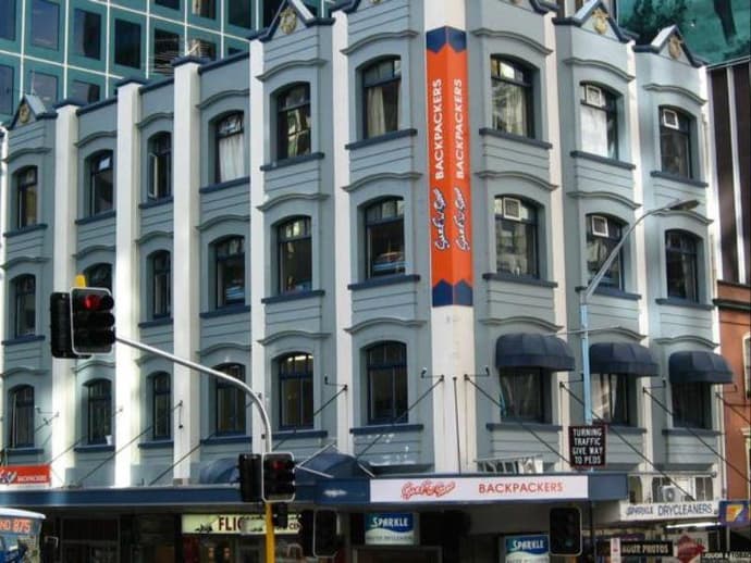 Surf 'n' Snow Backpackers, General view