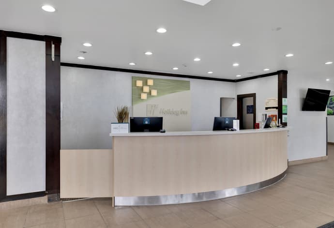 Holiday Inn Peterborough Waterfront, General view