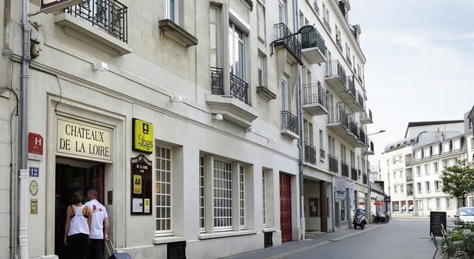 Logis Hotel Des Chateaux De La Loire, General view