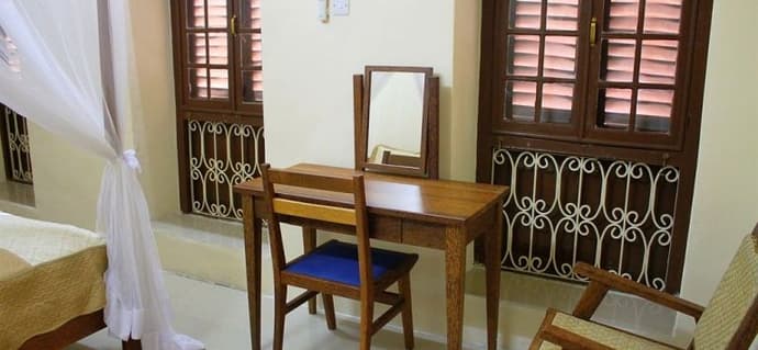 THE ROSAL STONETOWN HOTEL, 