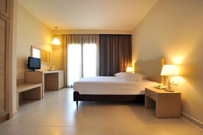 PORTO PLAZA BEACH RESORT, 