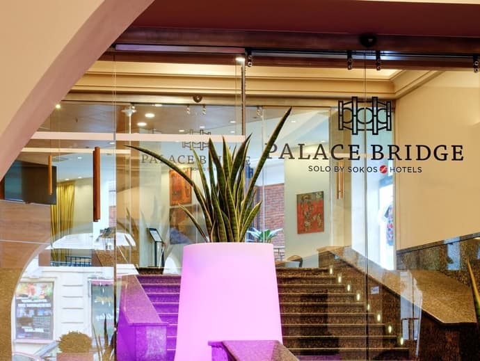 PALACE BRIDGE HOTEL, 