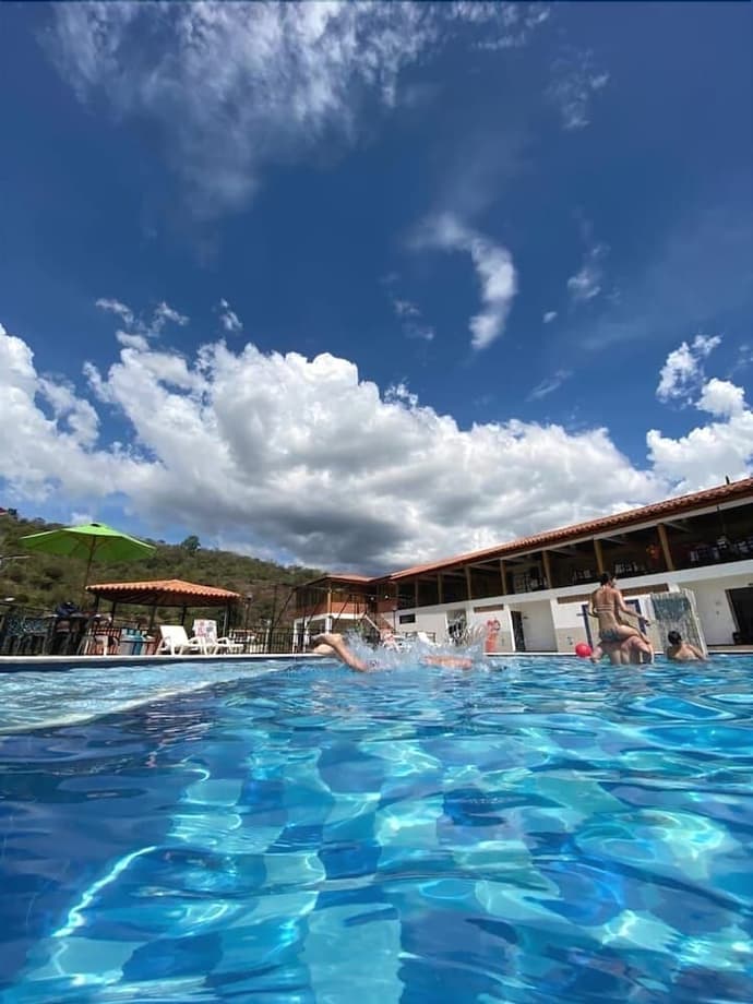 HOTEL CAMPESTRE LA MONTAñA, 