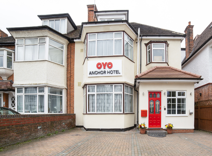 OYO Flagship Anchor Hotel, 