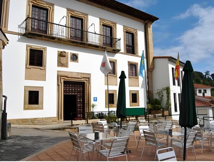 Palacio De Los Vallados, 