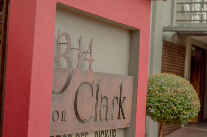 314 on Clark Guest House, 