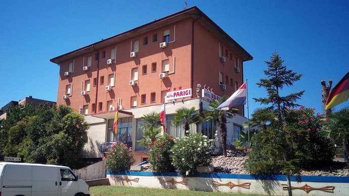 Hotel Parigi, 