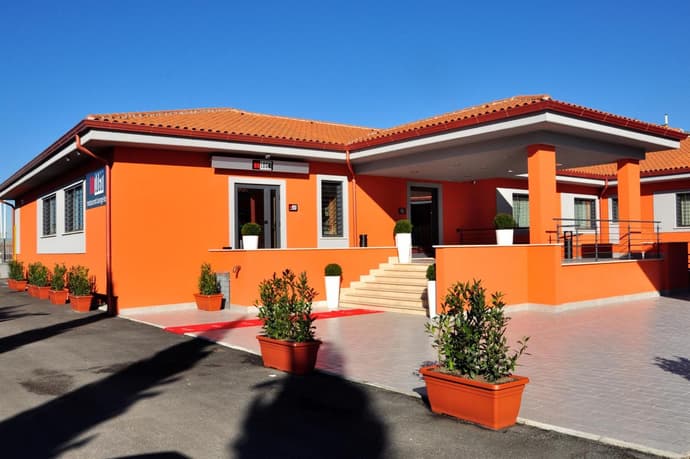 Hotel 325 Tor Vergata, 