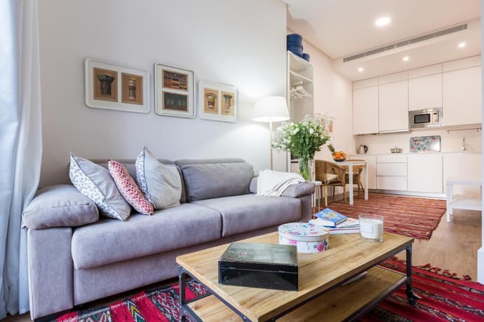 Sevilla Home Center Suites, 