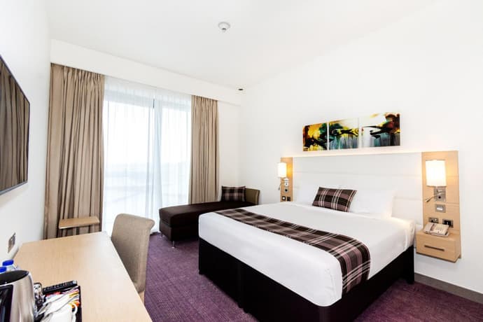 Premier Inn Dubai Dragon Mart, 