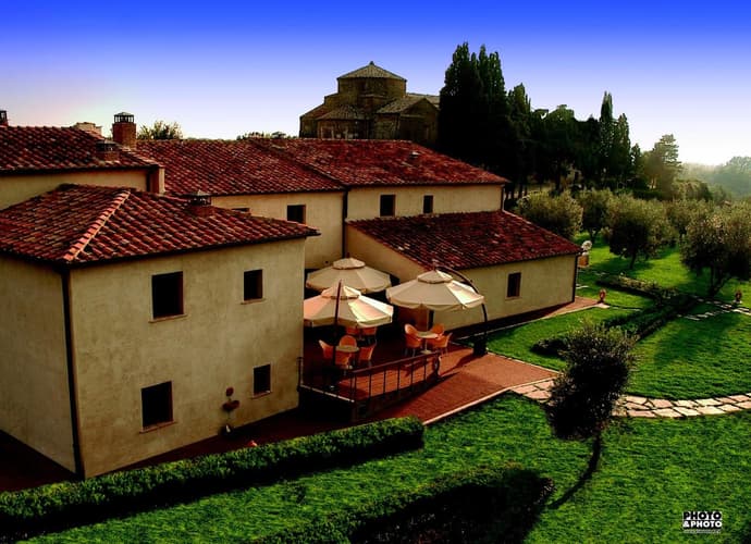 Sovana Hotel & Resort, 