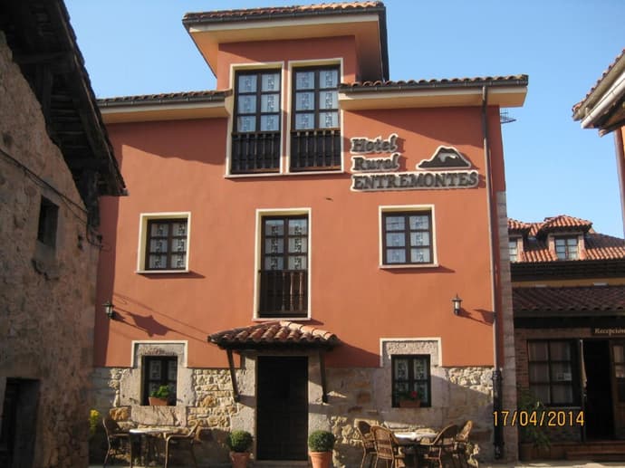 Hotel Rural Entremontes, 
