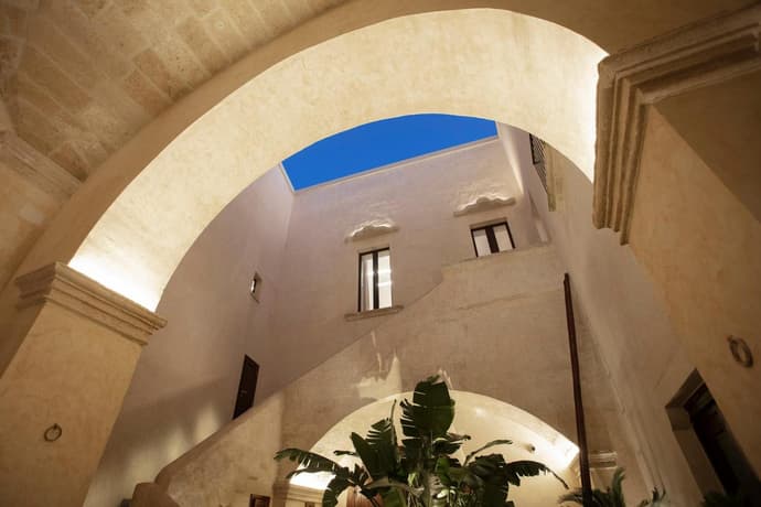 Palazzo Donna Titì, 