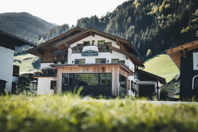 Hotel Landhaus Neumayr, 