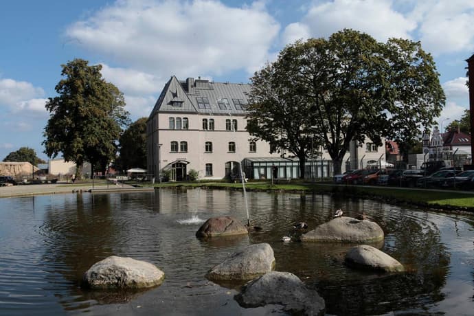 Lofty Kampus Garnizon, 