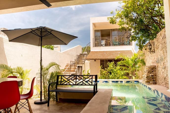 Casa Palmas by Majikal B&B, 