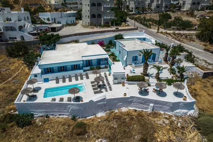 Ancient Thera Apartments, 