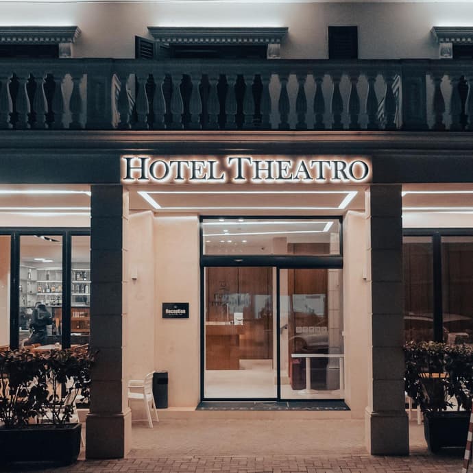 Hotel Theatro- City Center, 