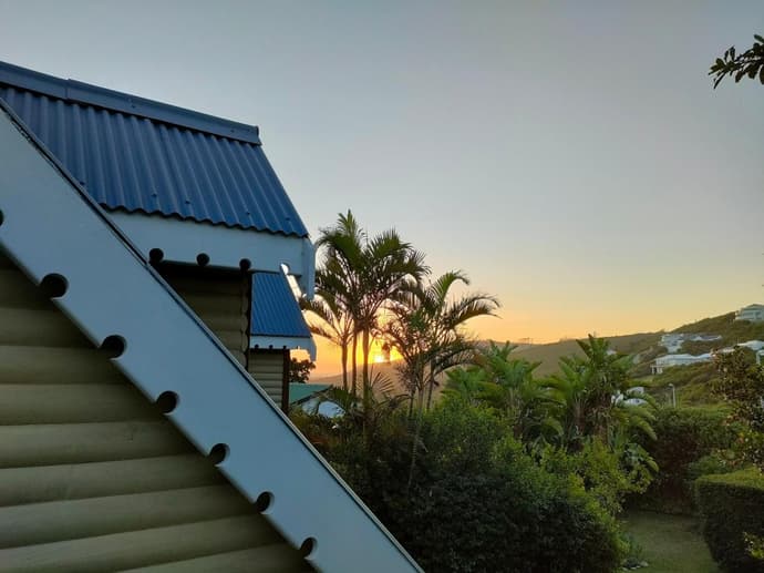 Brenton Cottage at 90 is a NO SEA VIEW pet-friendly self-catering 2 sleeper, 