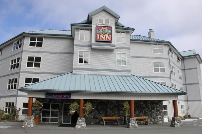 Quarterdeck Inn Port Hardy, 
