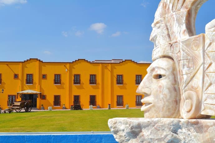 La Casona Pirámides, 