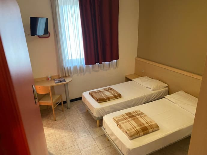 Hotel Mazzini, 
