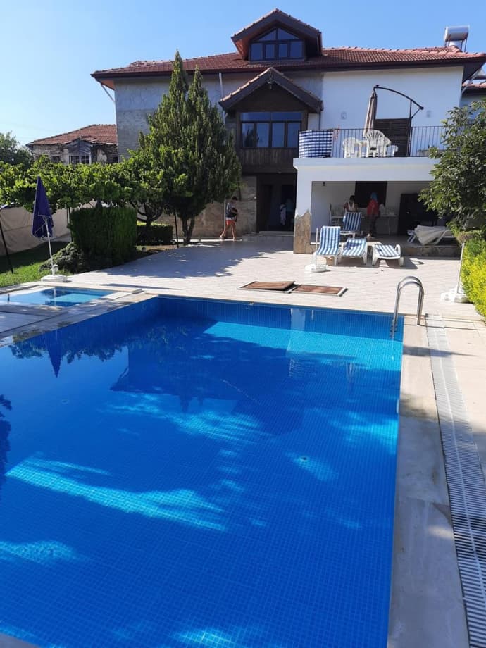 4 yatak odalı Harika müstakil villa, 