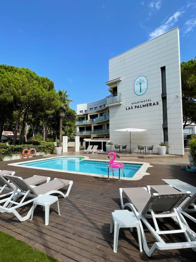 Aparthotel Las Palmeras Castelldefels, 