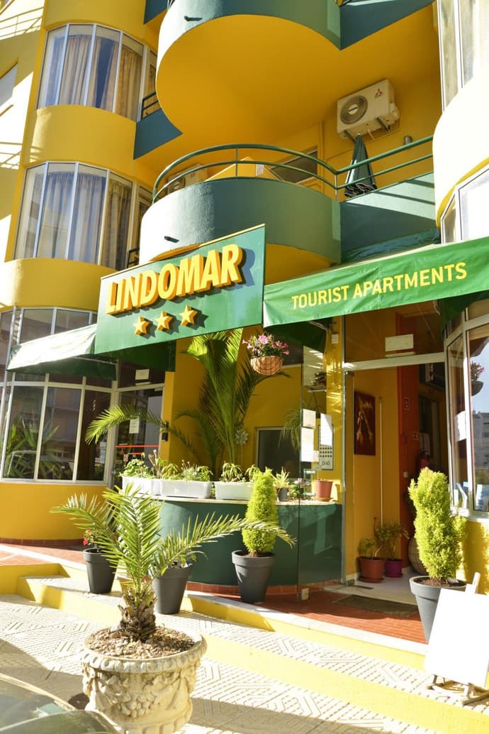Apartamentos Turisticos Lindomar, 