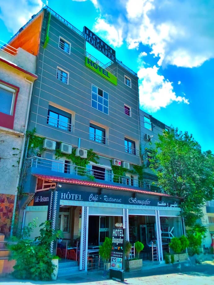 Hotel Restaurant Bougafer, 