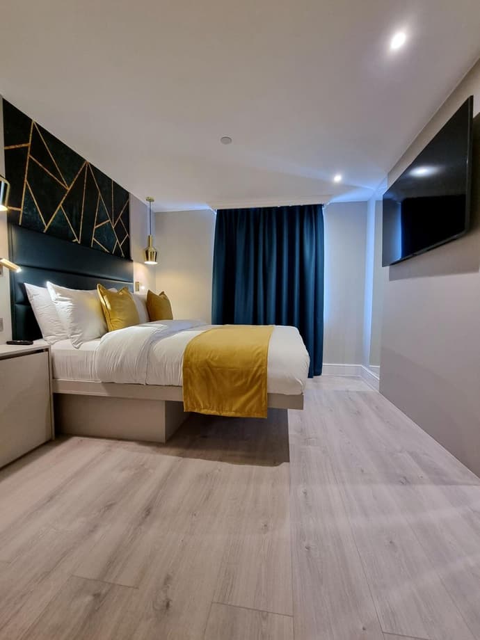 NOX Kensington Gardens, 