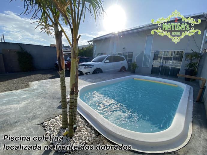 Sobrados aconchegante com piscina "Natisashouse", 