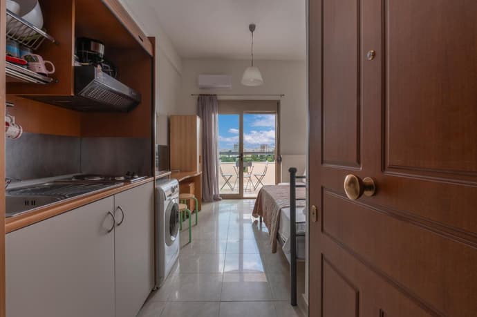 Kosmos Service Apartment Beautiful Studio 1, 