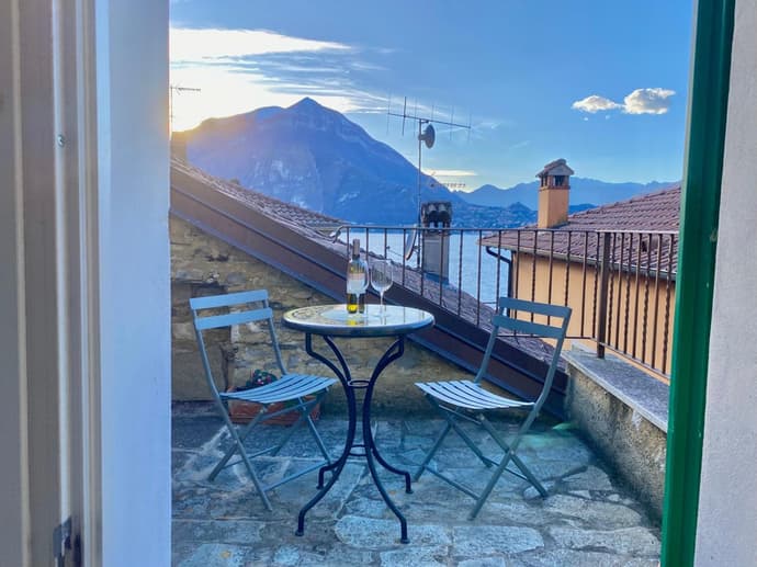 CHIAVE DI VOLTA Lovely Guesthouse with Terrace, 