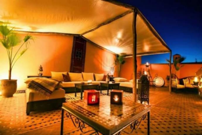 Riad Mounlight, 