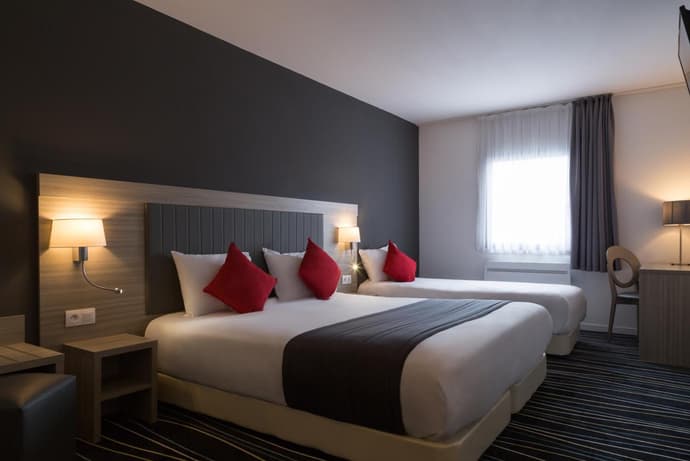 The Originals City, Marne-la-Vallée Est, Meaux ,GLASSY HOTEL, 