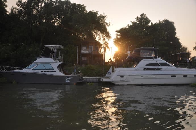 ayutthaya river camp and yacht charter, 