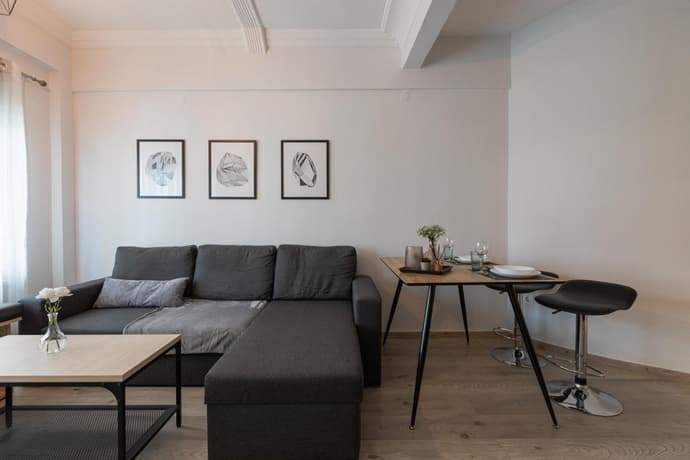 Urban Harmony Apartment, 