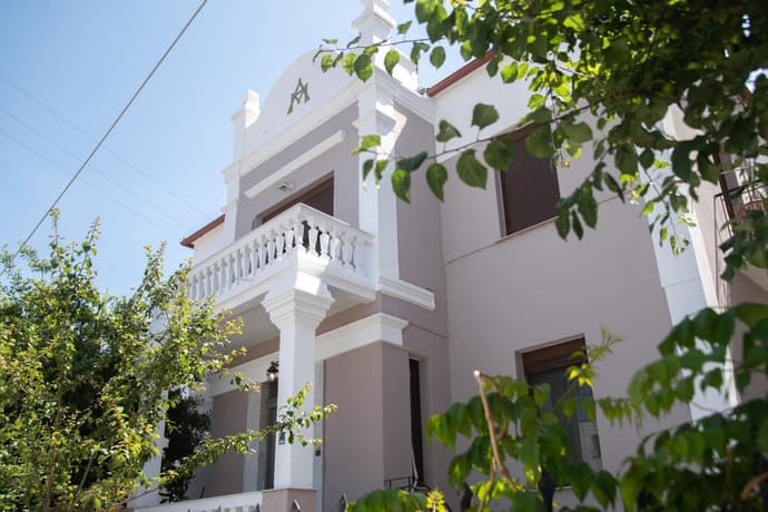 Acropolis Hotel, 