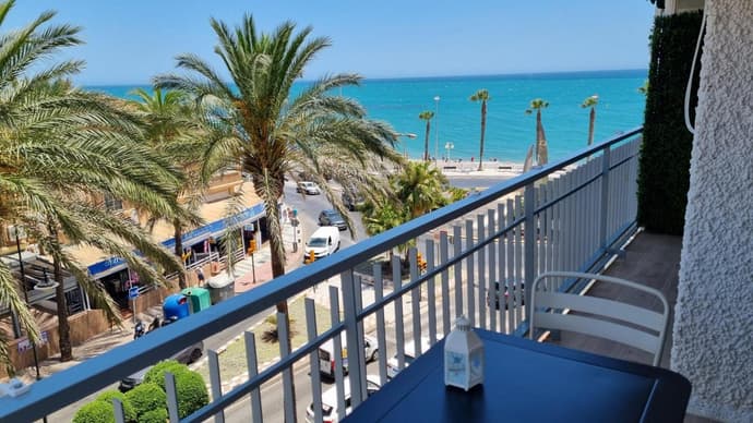Maite Blue Beachfront, 