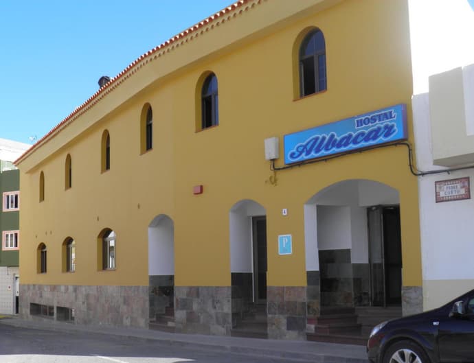 Hostal Albacar, 