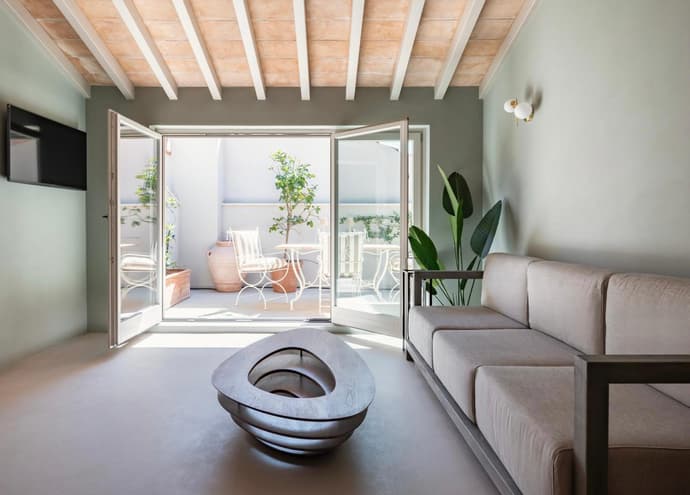 Palazzo Degli Archi, 